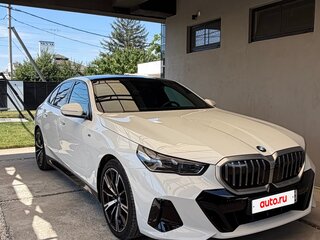 2024 BMW 5 серии 530i xDrive VIII (G60/G61/G68), белый, 7750000 рублей, вид 1