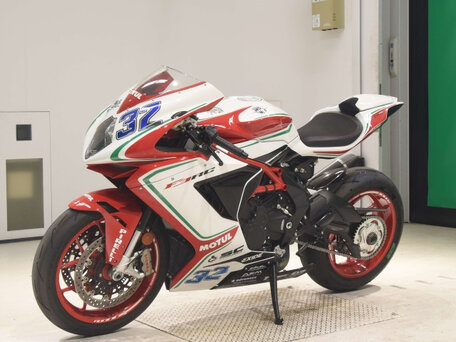 2018 MV Agusta F3 800, красный, 900000 рублей, вид 4