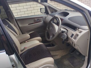2002 Toyota Nadia, серый, 800000 рублей, вид 5