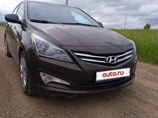 2015 Hyundai Solaris I Рестайлинг, коричневый, 859000 рублей, вид 3