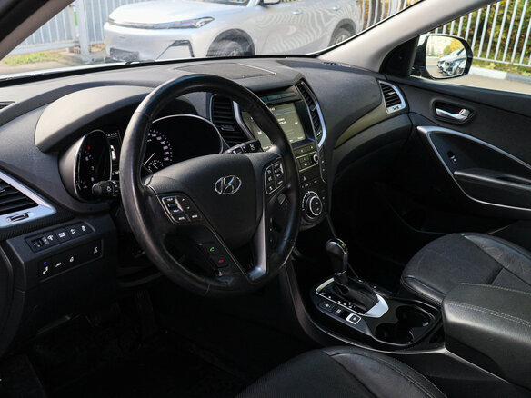 2015 Hyundai Santa Fe III Рестайлинг, белый, 2050000 рублей - вид 11