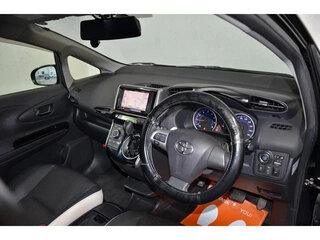 2017 Toyota Wish II Рестайлинг, чёрный, 1450000 рублей, вид 5