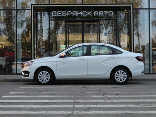 2024 Lada (ВАЗ) Vesta I Рестайлинг (NG), белый, 1275000 рублей, вид 2