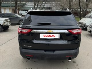 2020 Chevrolet Traverse II, чёрный, 2750000 рублей, вид 3