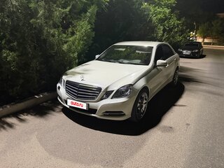 2010 Mercedes-Benz E-Класс 200 5G-Tronic IV (W212, S212, C207), белый, 1550000 рублей, вид 2