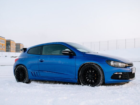 2010 Volkswagen Scirocco III, синий, 1440000 рублей - вид 4