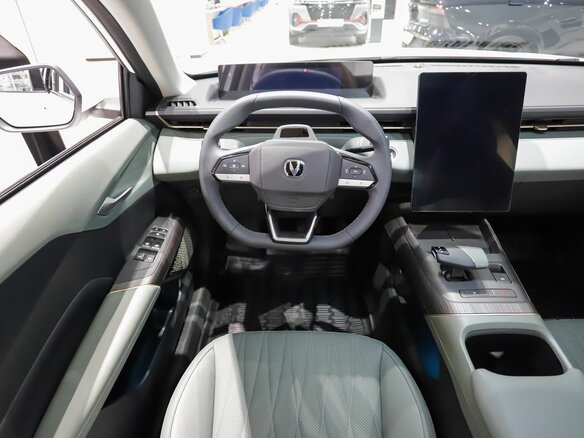 2024 Changan Lamore, белый - вид 18