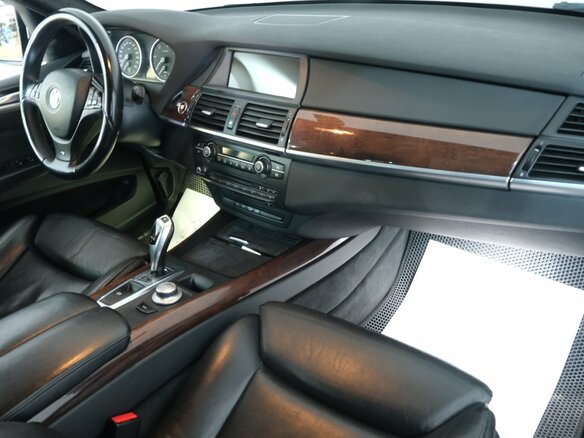 2008 BMW X5 35d II (E70), серебристый, 1799000 рублей - вид 18