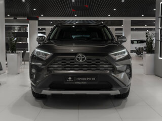 2020 Toyota RAV4 V (XA50), коричневый, 3680000 рублей, вид 3