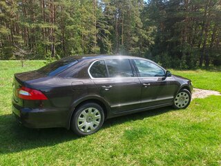 2011 Skoda Superb II, коричневый, 1350000 рублей, вид 3