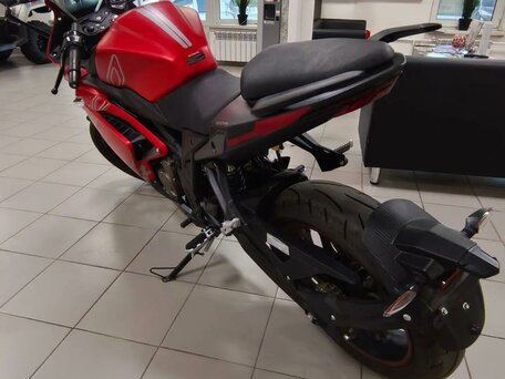 2026 Voge 300RR, красный, 304000 рублей, вид 5