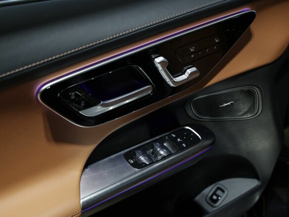 2026 Mercedes-Benz GLC 220 d II (X254), чёрный, 8898000 рублей - вид 16