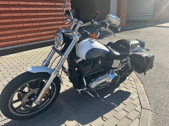 2015 Harley-Davidson Dyna Low Rider, белый, 990000 рублей - вид 3
