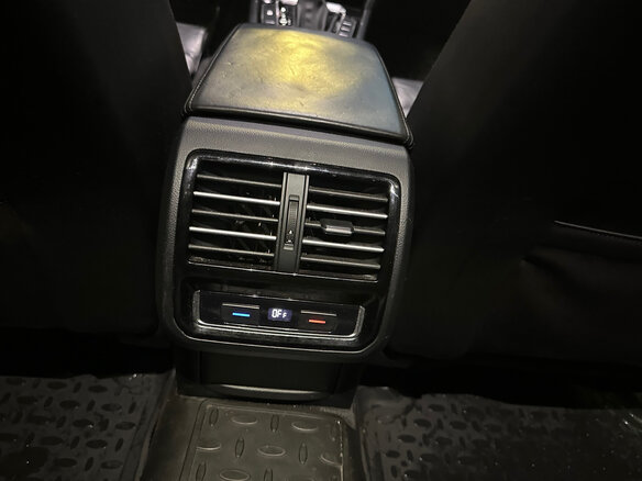 2016 Volkswagen Passat DSG6 B8, чёрный, 1690000 рублей - вид 14