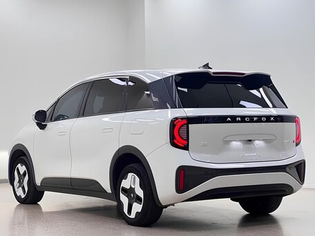 2025 Arcfox Kaola, белый, 1850000 рублей, вид 5