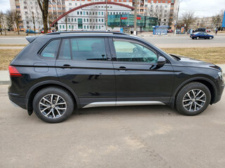 2019 Volkswagen Tiguan II, чёрный, 3000000 рублей, вид 5