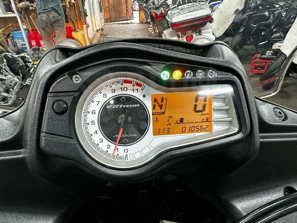 2015 Suzuki V-Strom DL 650, серый - вид 38