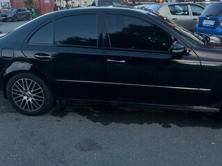 2006 Mercedes-Benz E-Класс 280 III (W211, S211) Рестайлинг, чёрный, 890000 рублей, вид 4