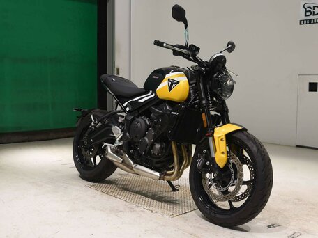2025 Triumph Trident 660, чёрный, 999000 рублей, вид 3