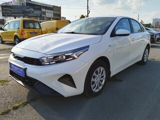 2022 Kia Cerato IV Рестайлинг, белый, 2059000 рублей, вид 3