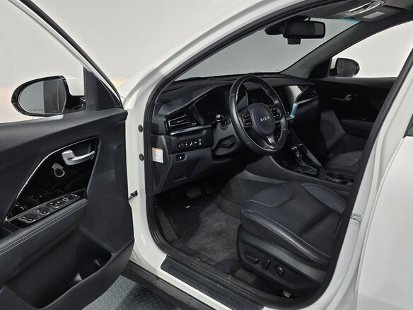 2021 Kia Niro I Рестайлинг, белый, 1570007 рублей - вид 8