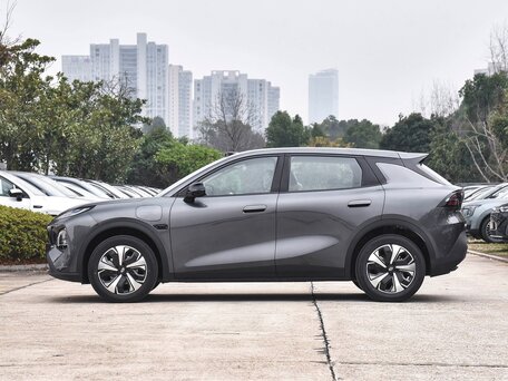 2026 Changan Qiyuan Q05 40.3 kWh II, серый, 2050000 рублей, вид 4