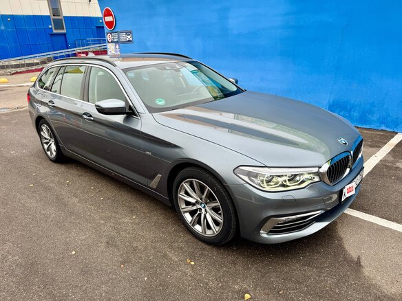 2018 BMW 5 серии 520d VII (G30/G31/G38), серый, 3490000 рублей - вид 2