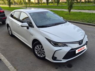 2022 Toyota Corolla XII (E210), белый, 1490000 рублей, вид 2