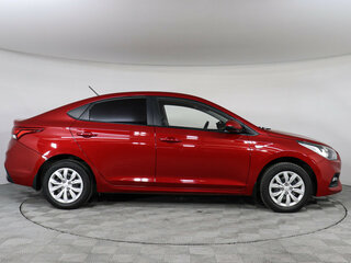 2017 Hyundai Solaris II, красный, 1149000 рублей, вид 4