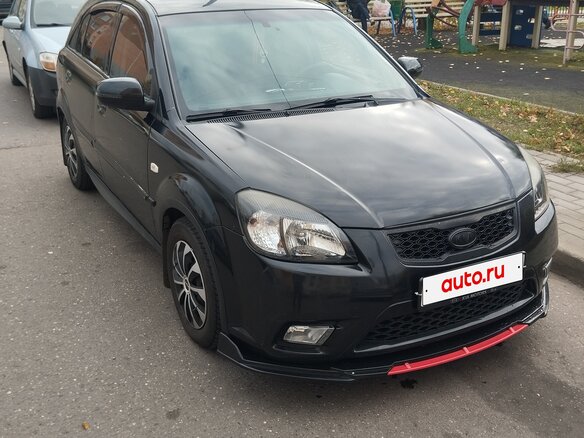 2010 Kia Rio II Рестайлинг, чёрный, 350000 рублей - вид 2