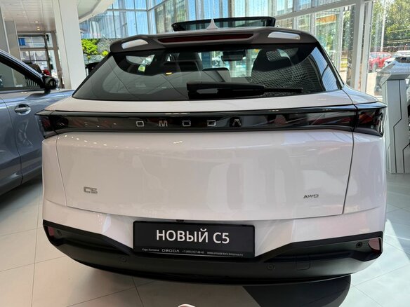 2026 Omoda C5 II, белый - вид 4