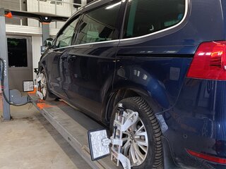 2014 Volkswagen Sharan II, синий, 1270000 рублей, вид 5