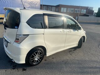2012 Honda Freed I Рестайлинг, белый, 1170000 рублей, вид 2
