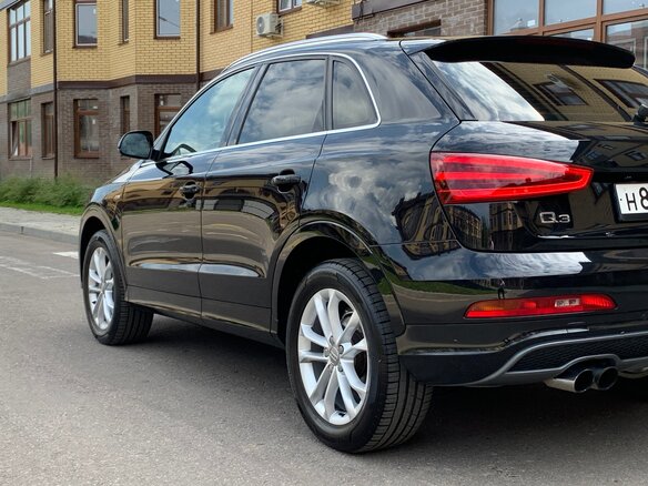 2013 Audi Q3 I (8U), чёрный - вид 18