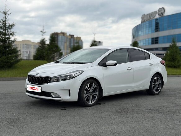 2018 Kia Cerato III Рестайлинг (Classic), белый, 1700000 рублей