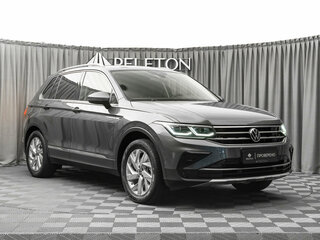 2020 Volkswagen Tiguan II Рестайлинг, серый, 3590000 рублей, вид 2