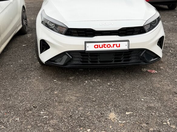 2021 Kia K3 II Рестайлинг, белый, 1840000 рублей - вид 2