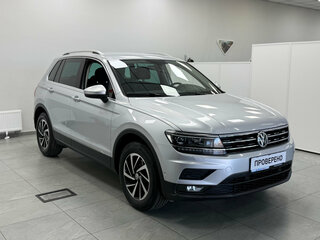 2018 Volkswagen Tiguan II, серый, 2450000 рублей, вид 3
