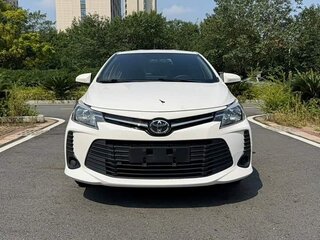 2022 Toyota Vios III Рестайлинг, белый, 930000 рублей, вид 2