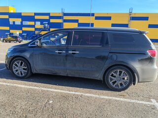 2018 Kia Carnival III, чёрный, 2750000 рублей, вид 4