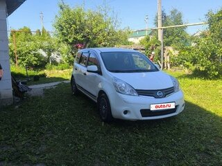 2011 Nissan Note I Рестайлинг, белый, 700000 рублей, вид 2