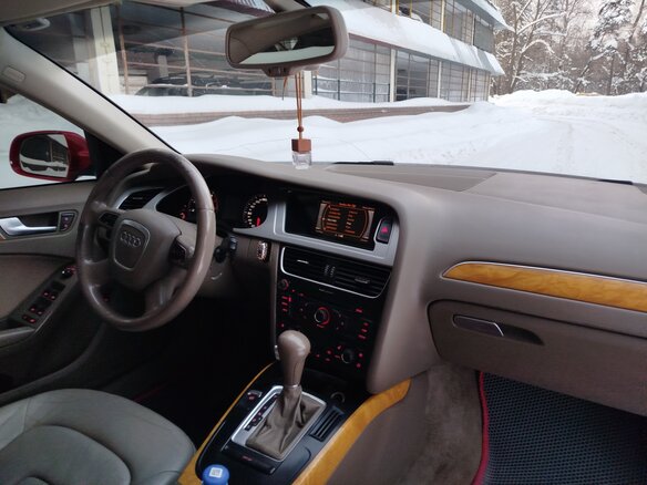 2010 Audi A4 IV (B8), красный, 875000 рублей - вид 9