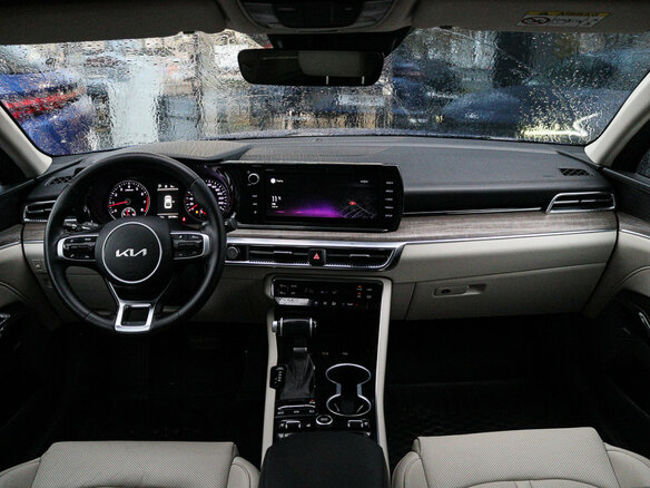 2022 Kia K5 III, синий, 2750000 рублей - вид 8