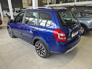 2026 Lada (ВАЗ) Granta Cross I Рестайлинг, синий, 1216000 рублей, вид 4