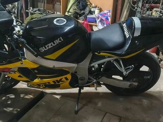 2003 Suzuki GSX-R 600, чёрный, 350000 рублей, вид 1