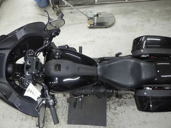 2024 Harley-Davidson Low Rider ST, чёрный, 2410000 рублей - вид 2