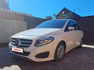 2015 Mercedes-Benz B-Класс 180 II (W246) Рестайлинг, белый, 1300000 рублей, вид 1
