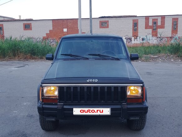 1987 Jeep Cherokee II (XJ), чёрный, 750000 рублей