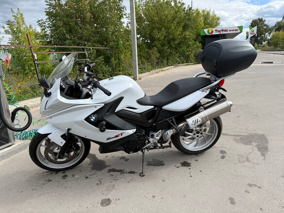 2013 BMW F 800 GT, белый, 560000 рублей - вид 2
