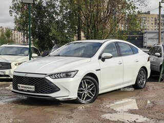 2022 BYD Qin Plus DM-i I, белый, 1299000 рублей, вид 1
